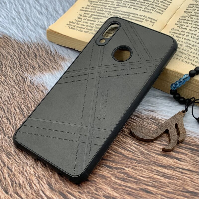 قاب گوشی Honor 10 Lite آنر چرمی دور ژله ای طرح برجسته REMAX کلاسیک محافظ لنز دار مشکی کد 13640 - Image 2