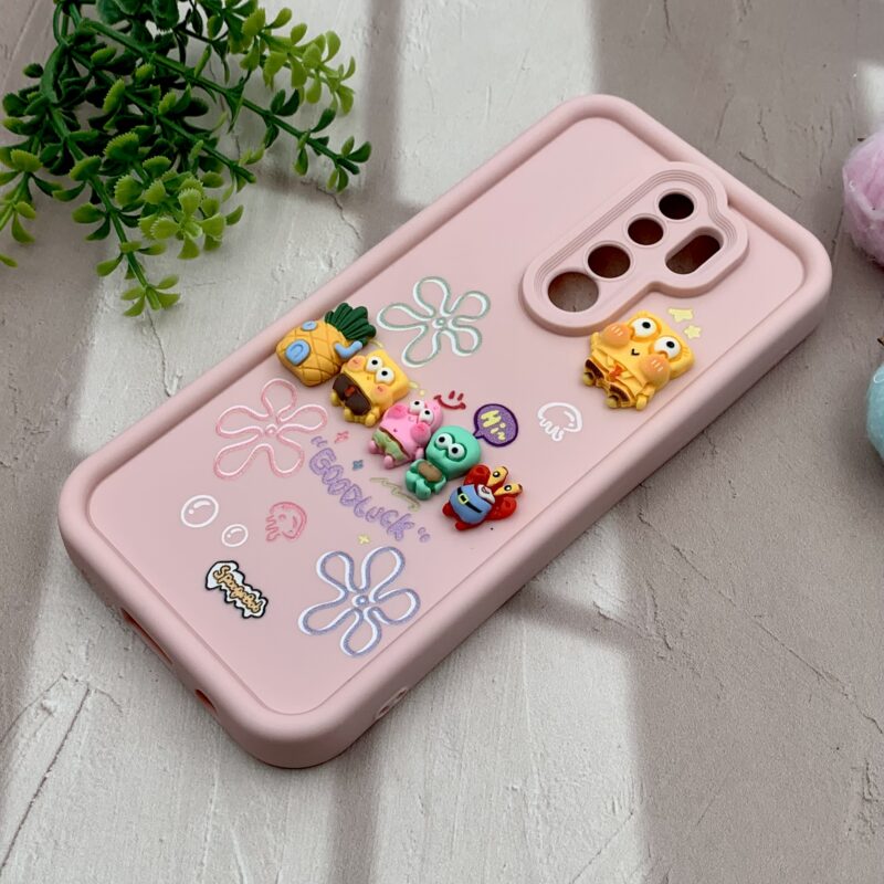 قاب گوشی Redmi Note 8 Pro شیائومی سیلیکونی Solid Case اورجینال خانواده پاتریک و باب اسفنجی صورتی محافظ لنز دار کد 57982 - Image 2
