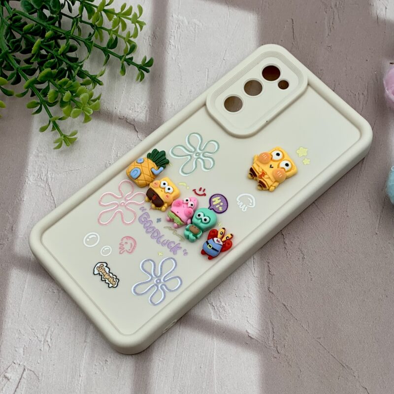 قاب گوشی Galaxy S20 FE سامسونگ سیلیکونی Solid Case اورجینال خانواده پاتریک و باب اسفنجی کرم محافظ لنز دار کد 61168 - Image 2