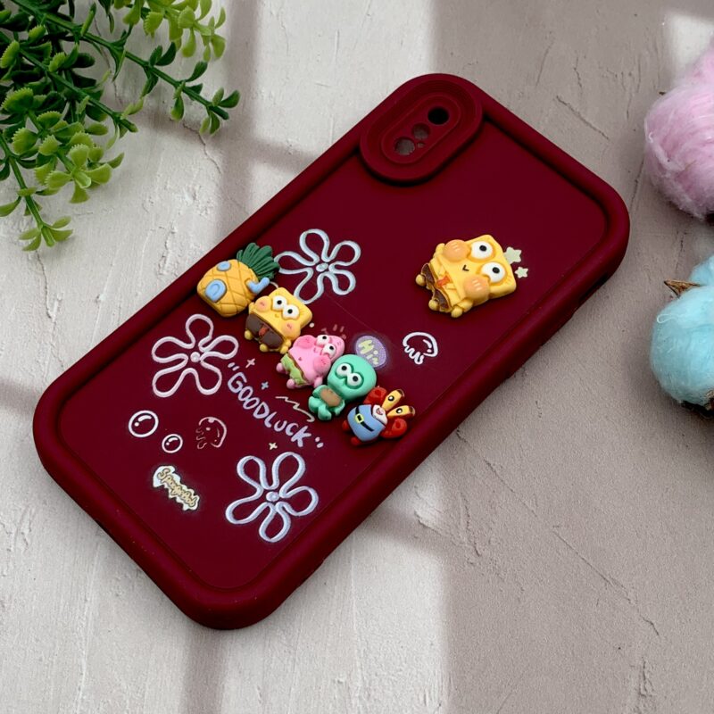 قاب گوشی iPhone X / iPhone XS آیفون سیلیکونی Solid Case اورجینال خانواده پاتریک و باب اسفنجی زرشکی محافظ لنز دار کد 97805 - Image 2