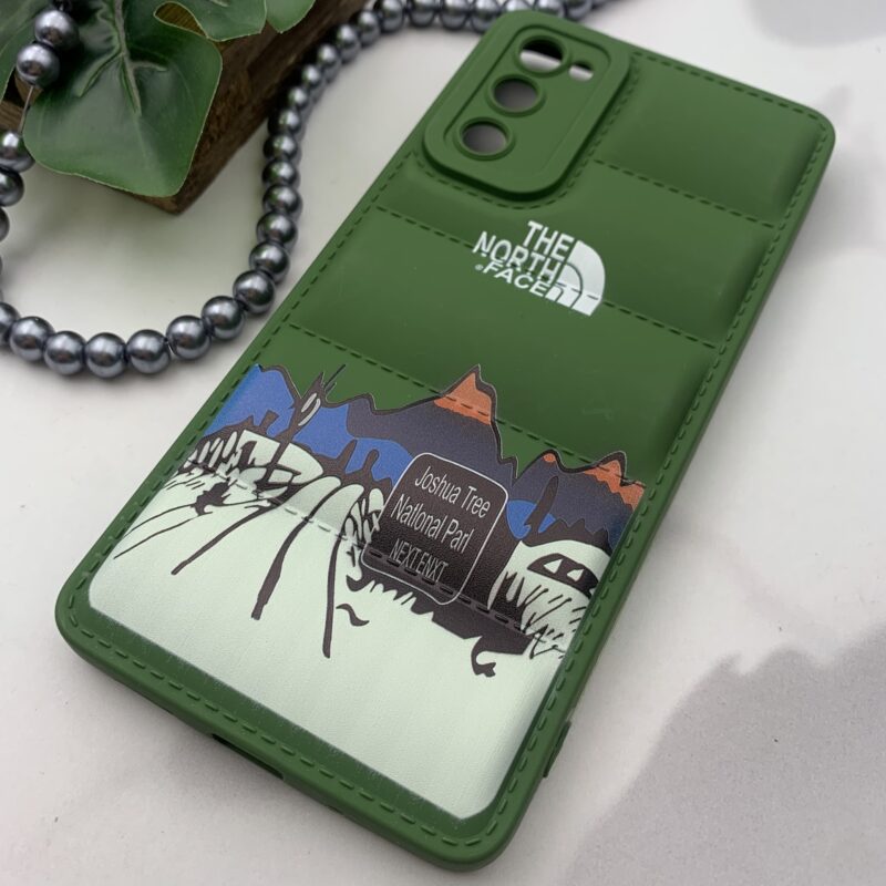 قاب گوشی Galaxy S20 FE سامسونگ سیلیکونی پافری برجسته محافظ لنز دار طرح The North Face سبز کد 36819 - Image 2
