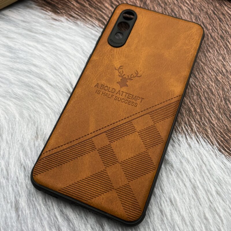 قاب گوشی Galaxy A02 سامسونگ چرمی ژله ای طرح گوزنی DEER ایربگ دار عسلی کد 23093 - Image 2