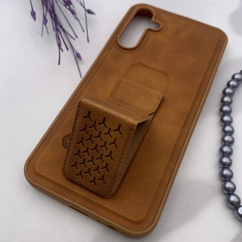 قاب گوشی Galaxy A15 سامسونگ چرمی دوخت دار کلاسیک اورجینال NILLKIN استند شو عسلی کد 52835 - Image 2
