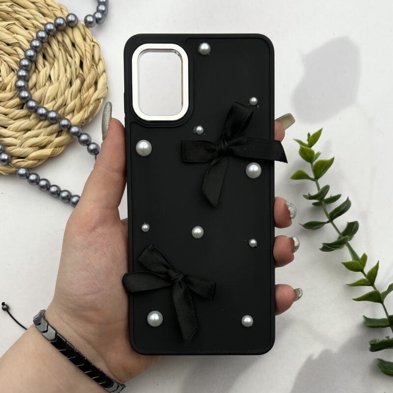 قاب گوشی Galaxy A31 سامسونگ سیلیکونی پاپیون دار مرواریدی برجسته لنز متال مشکی کد 21523