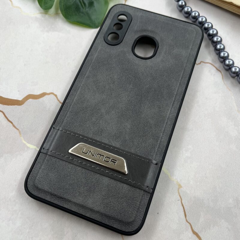 قاب گوشی Galaxy A20 / A30 سامسونگ چرم UNIMOR اورجینال دوختی لوگو فلزی طوسی محافظ لنز دار کد 57621 - Image 2