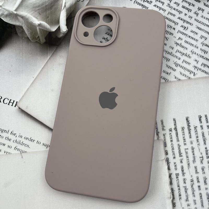 قاب گوشی iPhone 13 آیفون سیلیکونی پاک کنی اورجینال داخل پارچه ای محافظ لنز دار خاکی کد 23158 - Image 2