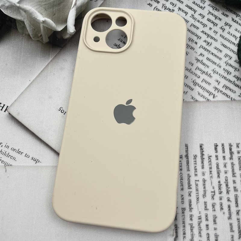 قاب گوشی iPhone 13 آیفون سیلیکونی پاک کنی اورجینال داخل پارچه ای محافظ لنز دار کرم کد 54822 - Image 2
