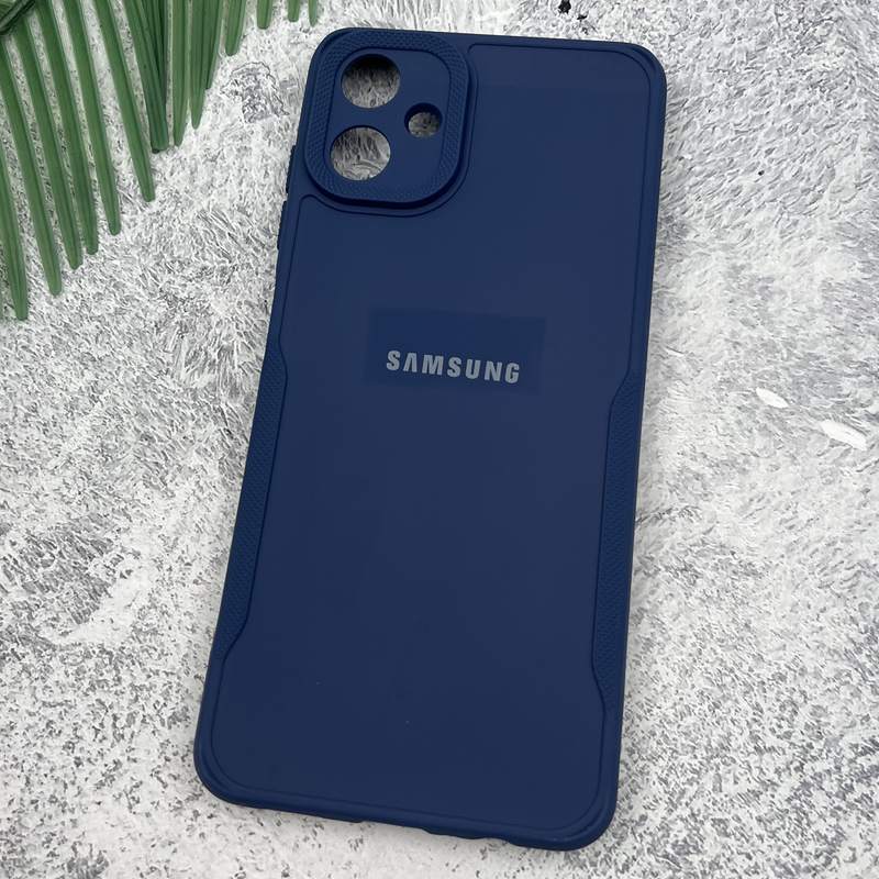 قاب گوشی Galaxy A06 سامسونگ سیلیکونی لنز برجسته طرح سوزنی کلاسیک محافظ لنز دار سرمه ای کد 79432 - Image 2