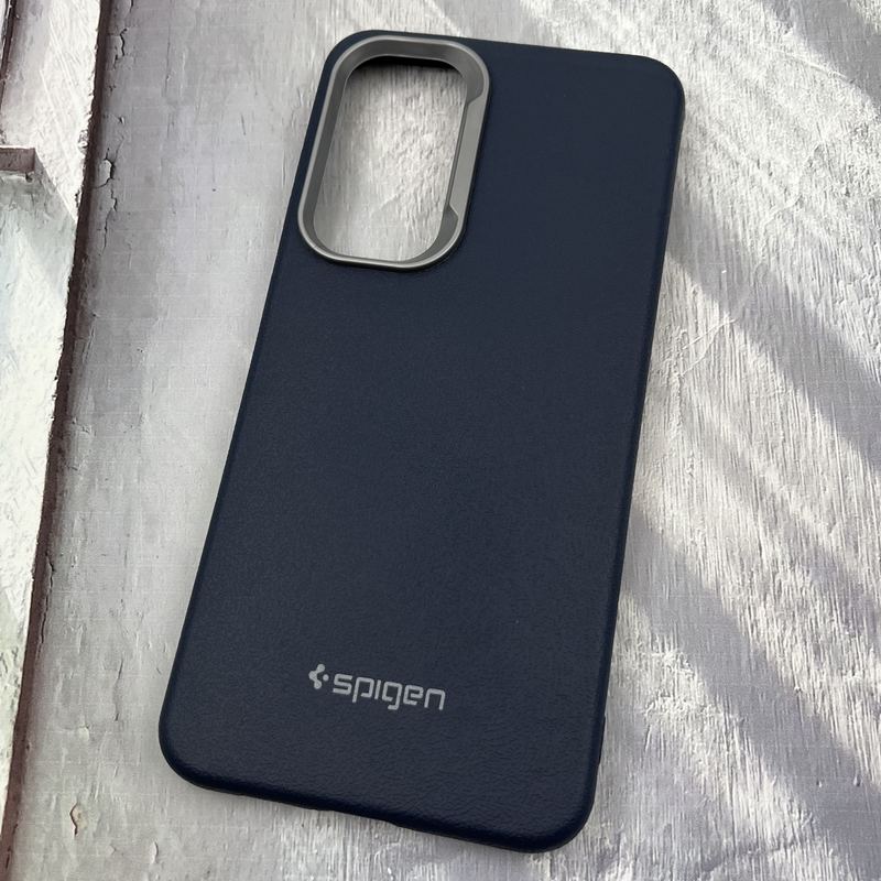 قاب گوشی Galaxy S24 FE سامسونگ Leather Design طرح چرم اورجینال Spigen لنز کروم اسپرت سرمه ای کد 52918 - Image 2