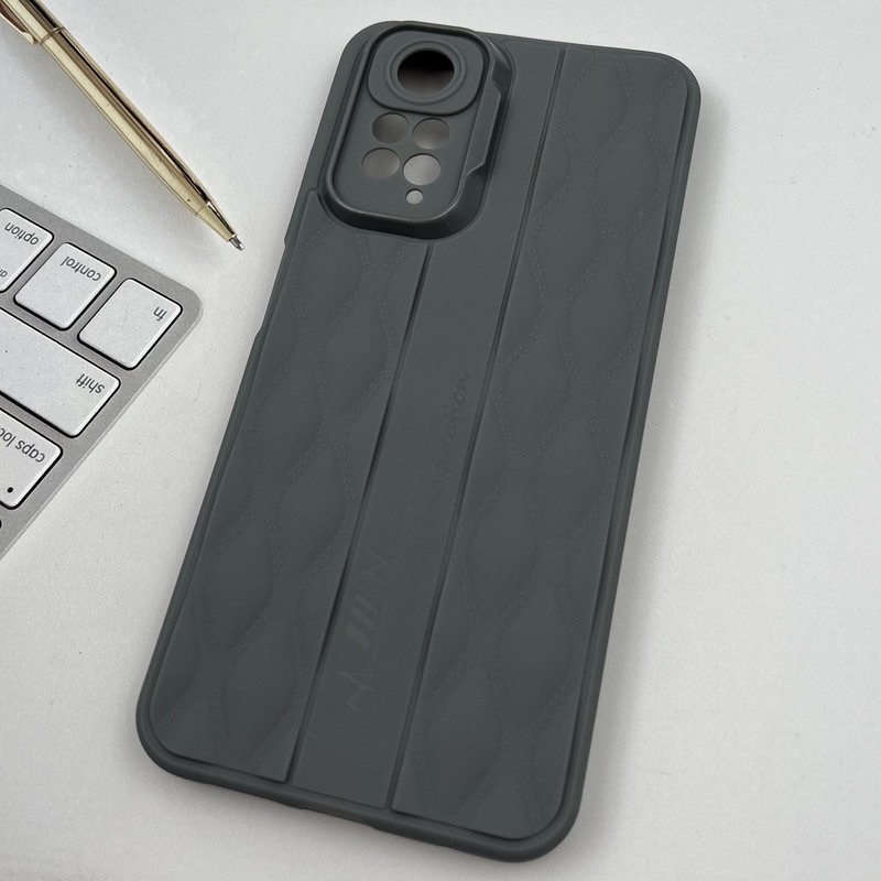 قاب گوشی Redmi Note 11 4G / Redmi Note 11S شیائومی پافری طرح دوخت لوزی New Case محافظ لنز دار برجسته تیتانیوم کد 18674 - Image 2