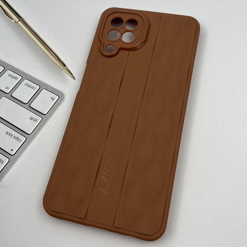 قاب گوشی Galaxy A22 4G / Galaxy M32 4G سامسونگ پافری طرح دوخت لوزی New Case محافظ لنز دار برجسته عسلی کد 23848 - Image 2