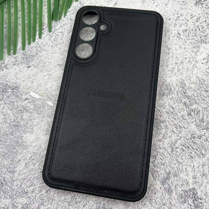 قاب گوشی Galaxy A35 سامسونگ Leather Case چرم اورجینال داخل پارچه ای لوگو دار کلاسیک محافظ لنز دار مشکی کد 24582 - Image 2