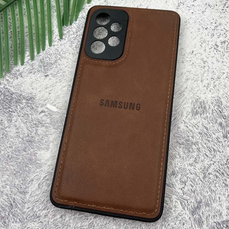 قاب گوشی Galaxy A73 سامسونگ Leather Case چرم اورجینال داخل پارچه ای لوگو دار کلاسیک محافظ لنز دار قهوه ای کد 28429 - Image 2