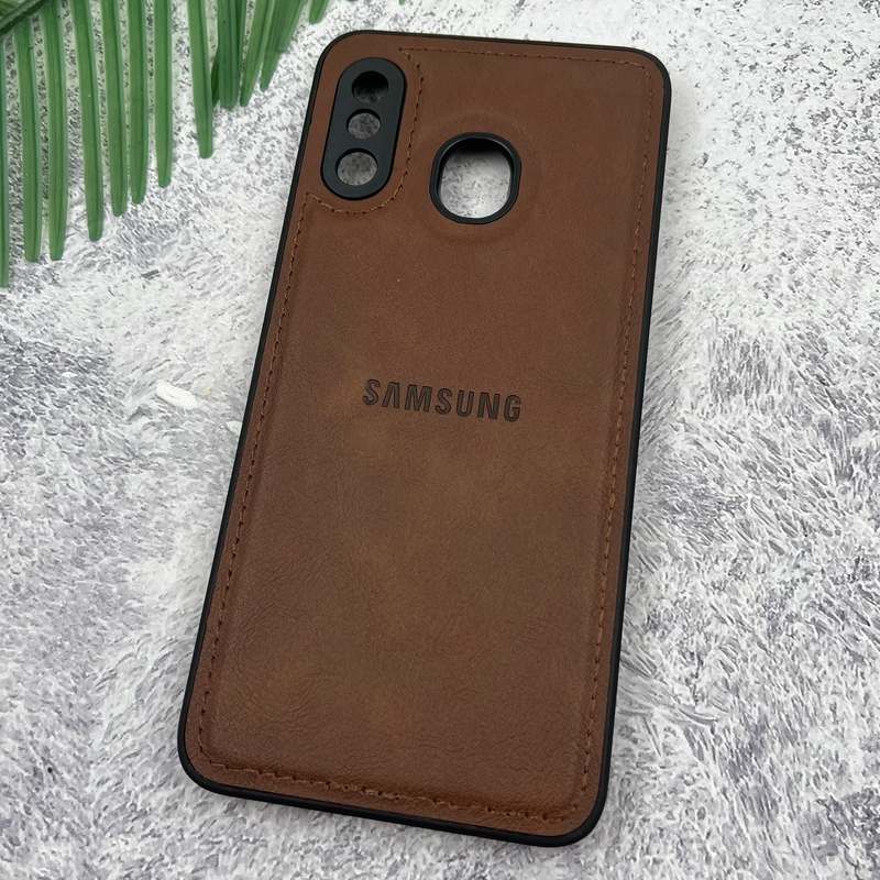 قاب گوشی Galaxy A20 / A30 سامسونگ Leather Case چرم اورجینال داخل پارچه ای لوگو دار کلاسیک محافظ لنز دار قهوه ای کد 51474 - Image 2