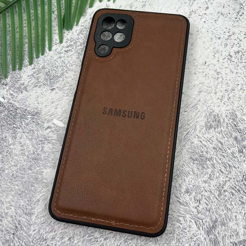 قاب گوشی Galaxy A12 / Galaxy M12 سامسونگ Leather Case چرم اورجینال داخل پارچه ای لوگو دار کلاسیک محافظ لنز دار قهوه ای کد 55853 - Image 2