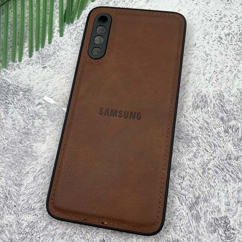 قاب گوشی Galaxy A70 / Galaxy A70S سامسونگ Leather Case چرم اورجینال داخل پارچه ای لوگو دار کلاسیک محافظ لنز دار قهوه ای کد 68271 - Image 2