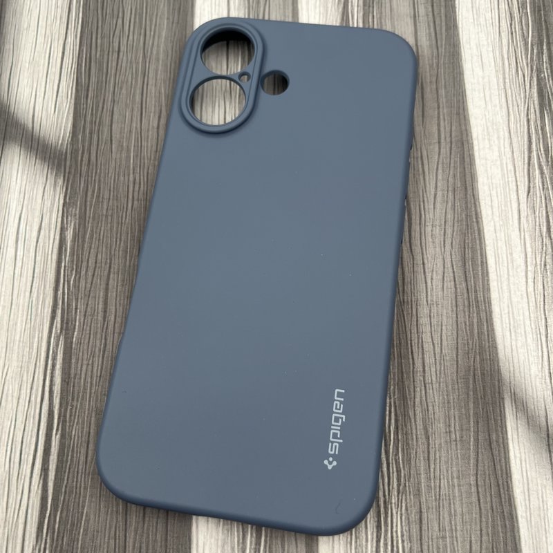 قاب گوشی iPhone 16 آیفون سیلیکونی Spigen اورجینال داخل پارچه ای محافظ لنز دار فیلی کد 68598 - Image 2