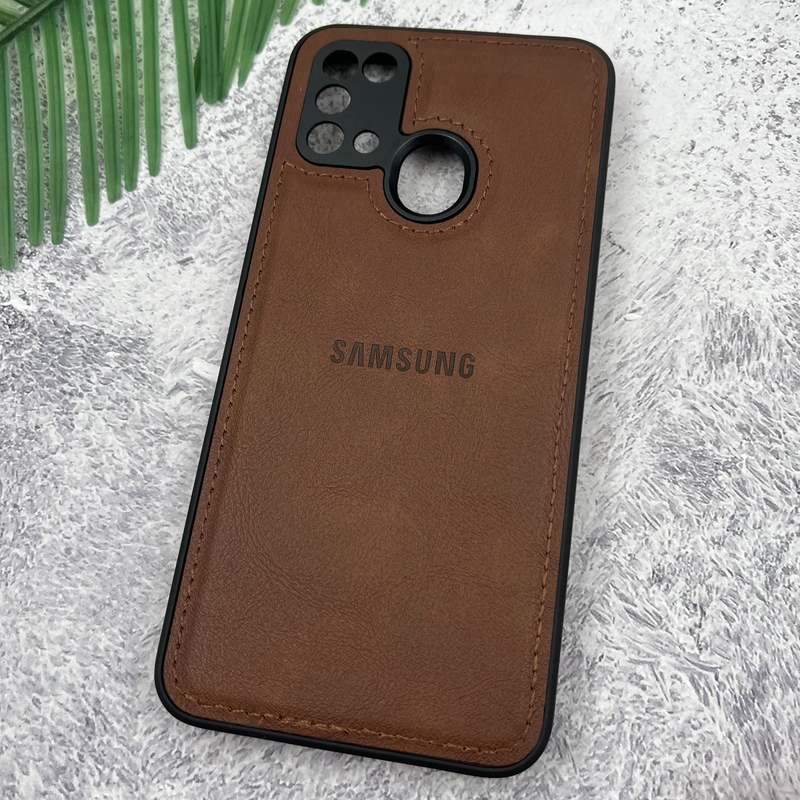 قاب گوشی Galaxy M31 / Galaxy M31 Prime سامسونگ Leather Case چرم اورجینال داخل پارچه ای لوگو دار کلاسیک محافظ لنز دار قهوه ای کد 84881 - Image 2