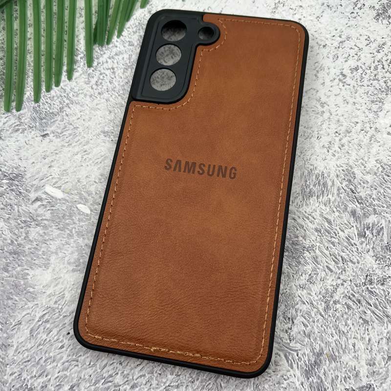 قاب گوشی Galaxy S21 FE سامسونگ Leather Case چرم اورجینال داخل پارچه ای لوگو دار کلاسیک محافظ لنز دار عسلی کد 85576 - Image 2