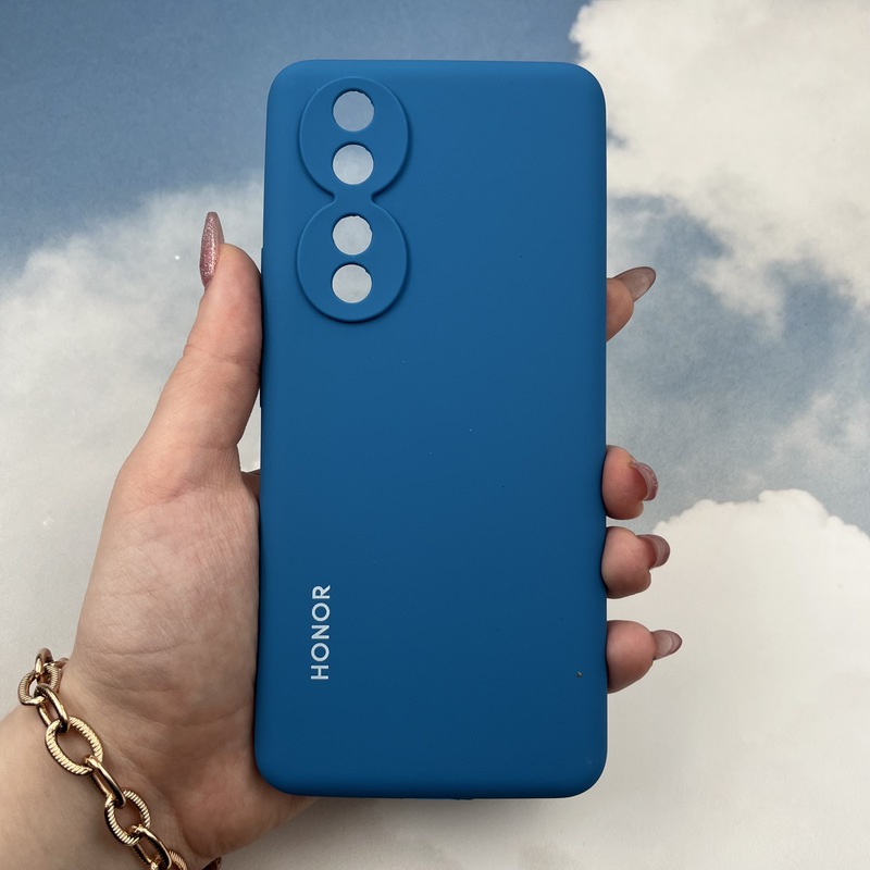 قاب گوشی Honor 90 آنر سیلیکونی پاک کنی اورجینال داخل پارچه ای رنگ آبی محافظ لنز دار کد 27784