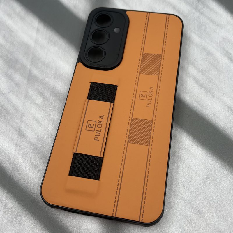 قاب گوشی Galaxy A55 سامسونگ فینگر بند ایربگ دار چرم Puloka چرم عسلی محافظ لنز دار کد 67443 - Image 2
