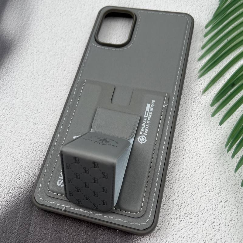 قاب گوشی Galaxy A06 سامسونگ جاکارتی استندشو SKINARMA چرم پولو دوخت دار تیتانیوم کد 23508 - Image 2