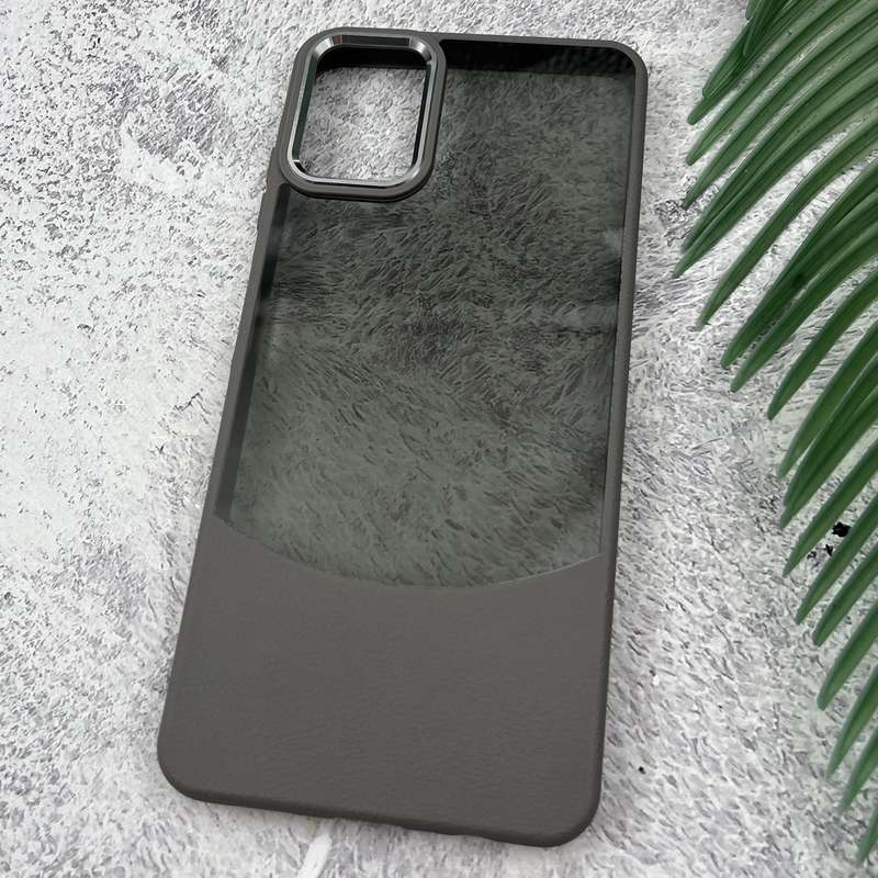 قاب گوشی Galaxy A06 سامسونگ PC Case سیلیکونی طرح چرم لنز متال شفاف دودی اسپرت تیتانیوم کد 54825 - Image 2