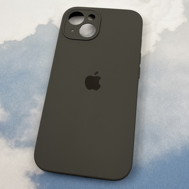 قاب گوشی iPhone 13 آیفون سیلیکونی پاک کنی اورجینال داخل پارچه ای محافظ لنز دار رنگ خاکستری کد 85593 - Image 2