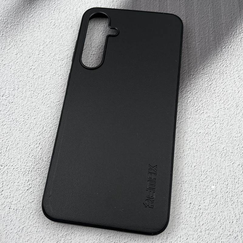 قاب گوشی Galaxy A55 سامسونگ چرم New Case لنز برجسته کلاسیک REMAX مشکی کد 21621 - Image 2