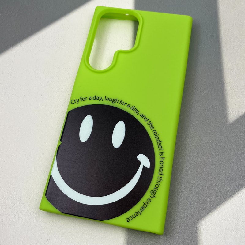 قاب گوشی Galaxy S23 Ultra سامسونگ Silicon Case سیلیکونی لنز برجسته طرح استیکر فسفری کد 33131 - Image 2