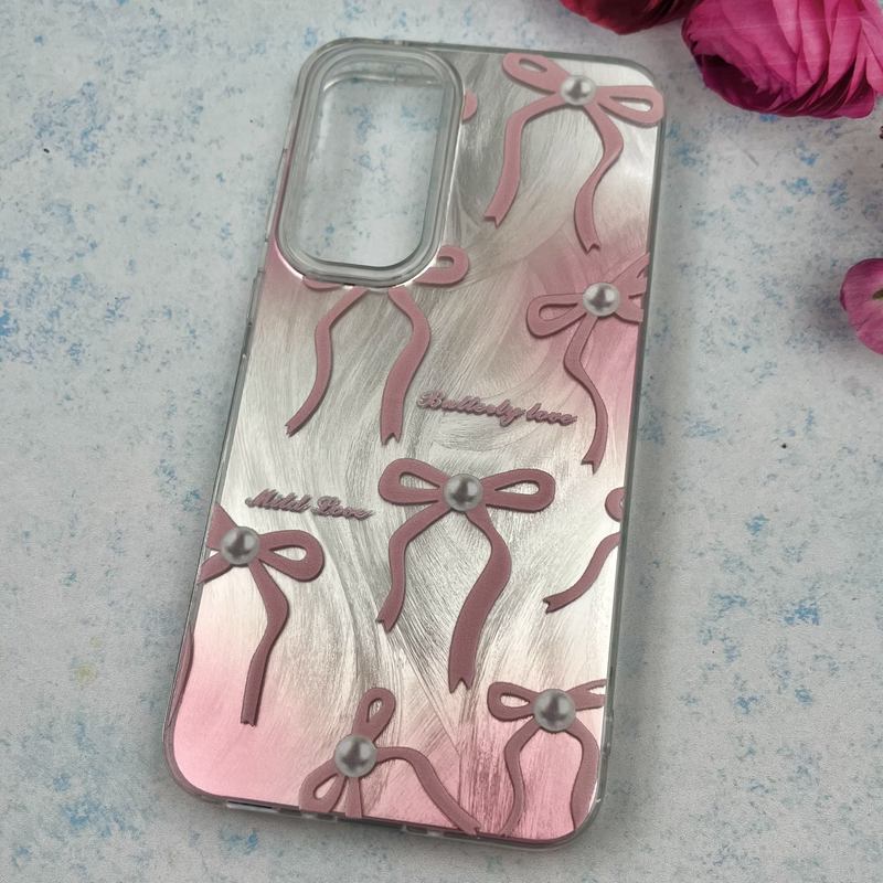 قاب گوشی Galaxy A35 سامسونگ Brush Case اطلسی Silver طرح پاپیون صورتی کد 33992 - Image 2