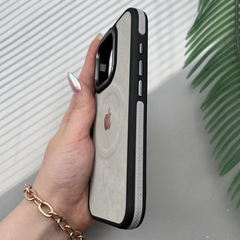 قاب گوشی iPhone 16 Pro Max آیفون New Case اورجینال مخمل مگ سیف Magsafe دور ایربگ لوگو برجسته Silver تیتانیوم کد 36476 - Image 3