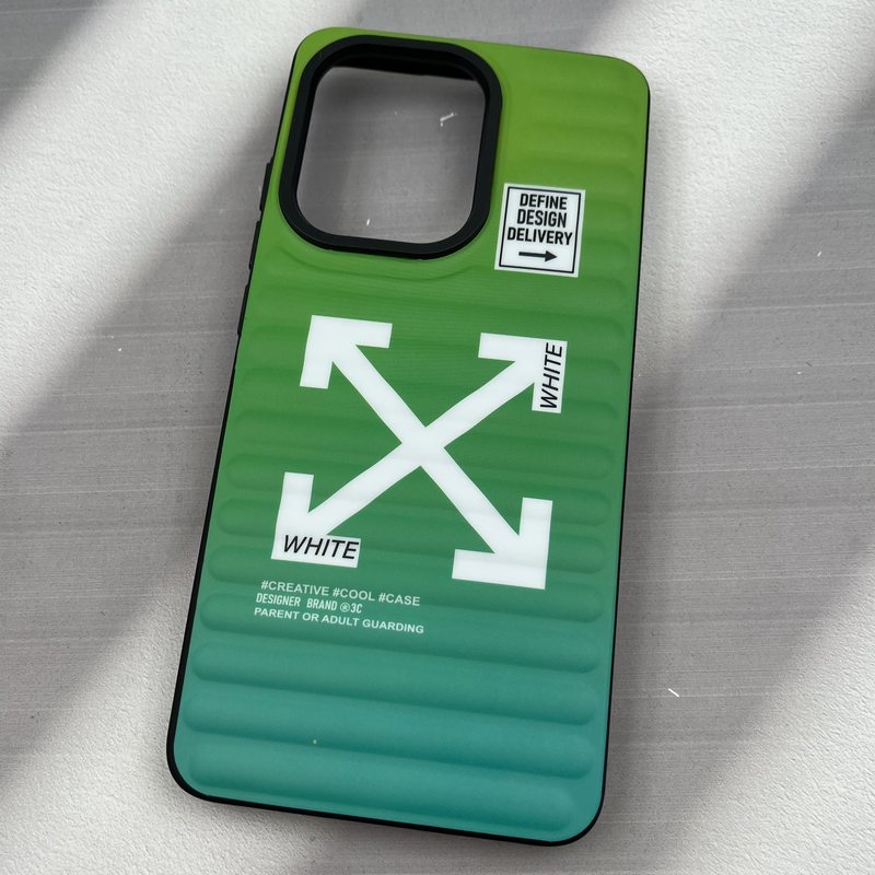 قاب گوشی Poco X7 Pro شیائومی YOUNGKIT دور سیلیکونی لنز برجسته طرح Off White سبز کد 58251 - Image 2