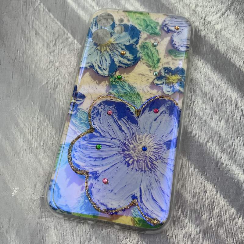 قاب گوشی iPhone 11 آیفون PC Case طرح گل اکلیلی نگین برجسته محافظ لنز دار هولوگرامی کد 76432 - Image 2