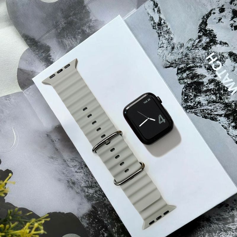 بند ساعت هوشمند اپل واچ سیلیکونی اورجینال Spigen مناسب برای سایز 42 / 44 / 45 / 46 / 49 طوسی روشن کد 95028 - Image 2