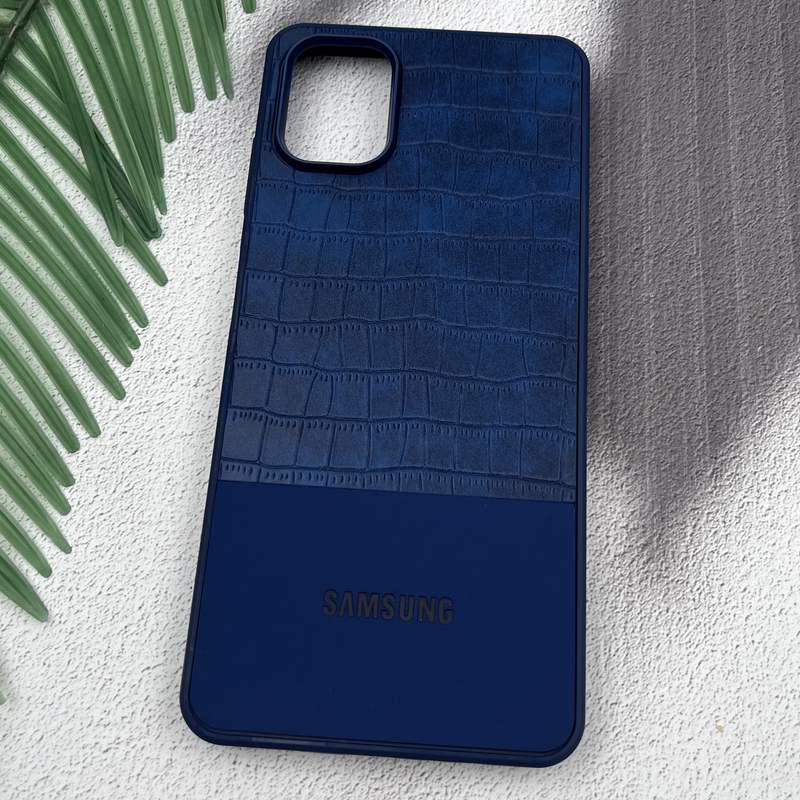 قاب گوشی Galaxy A06 سامسونگ چرمی کروکودیل اورجینال برجسته لاکچری رنگ آبی کد 41336 - Image 2