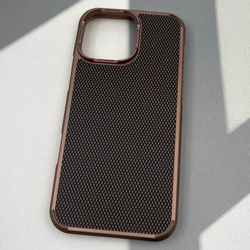 قاب گوشی iPhone 16 Pro Max آیفون Business Carbon طرح کربن لوکس لنز برجسته ضد ضربه کد 54646 - Image 2