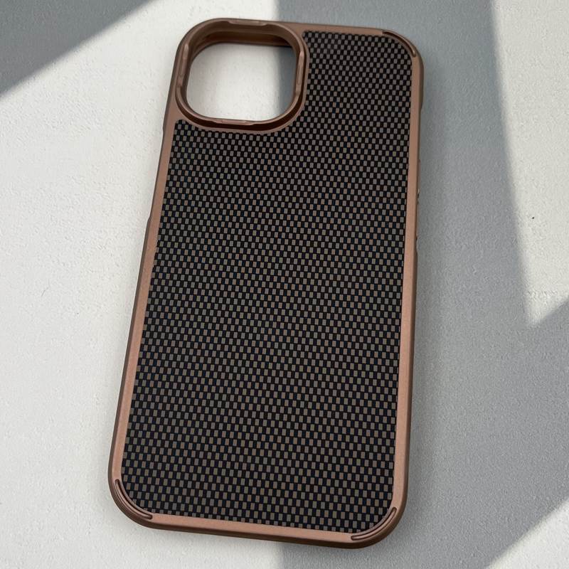 قاب گوشی iPhone 15 آیفون Business Carbon طرح کربن لوکس لنز برجسته ضد ضربه کد 74172 - Image 2
