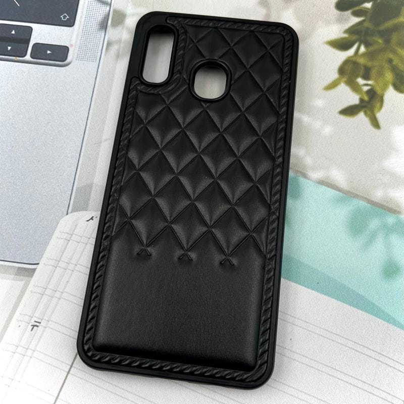 قاب گوشی Galaxy A20 / Galaxy A30 سامسونگ Premium Case چرم پافر لوزی بالشتی لوکس مشکی کد 12571 - Image 2