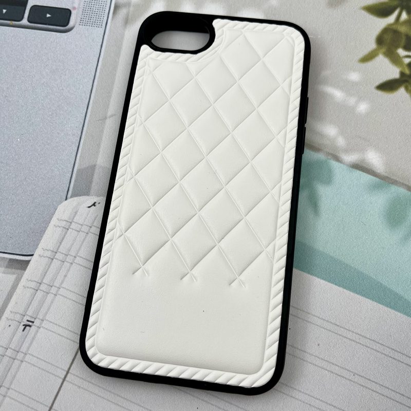 قاب گوشی iPhone 7 / iPhone 8 / iPhone SE 2020 / iPhone SE 2022 آیفون Premium Case چرم پافر لوزی بالشتی لوکس سفید کد 25921 - Image 2