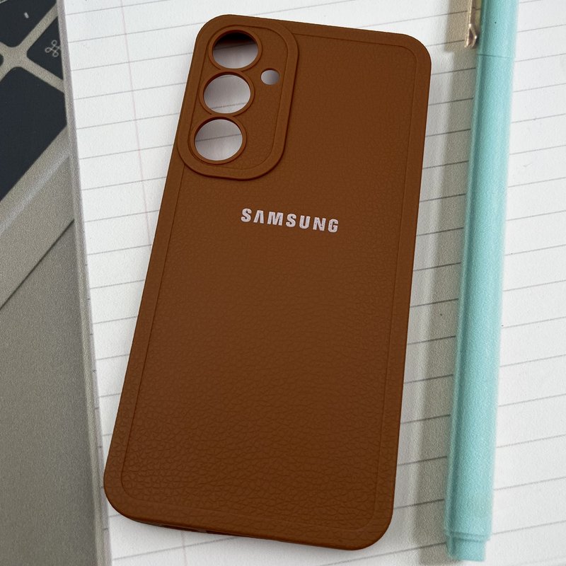 قاب گوشی Galaxy A55 سامسونگ Texture Case سیلیکونی طرح چرم محافظ لنز دار برجسته عسلی کد 49525 - Image 2