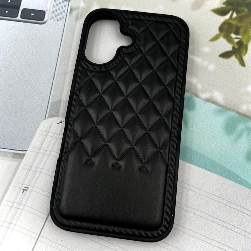 قاب گوشی iPhone 16 آیفون Premium Case چرم پافر لوزی بالشتی لوکس مشکی کد 64180 - Image 2