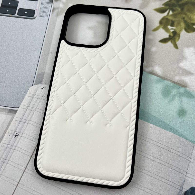 قاب گوشی iPhone 16 Pro Max آیفون Premium Case چرم پافر لوزی بالشتی لوکس سفید کد 71994 - Image 2