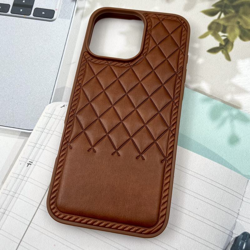 قاب گوشی iPhone 16 Pro Max آیفون Premium Case چرم پافر لوزی بالشتی لوکس عسلی کد 78339 - Image 2