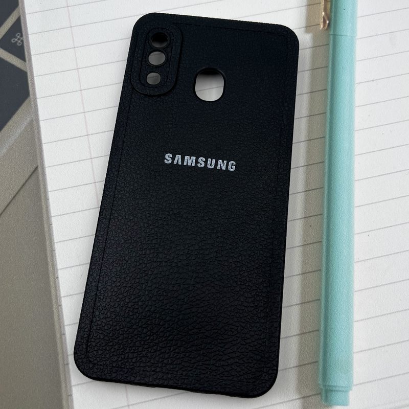 قاب گوشی Galaxy A20 / Galaxy A30 سامسونگ Texture Case سیلیکونی طرح چرم محافظ لنز دار برجسته مشکی کد 81596 - Image 2