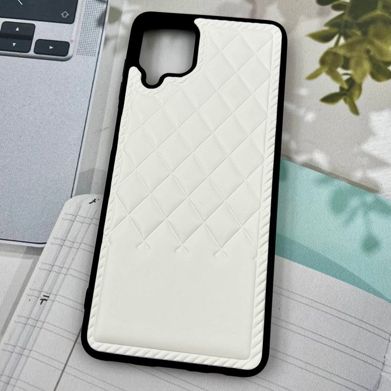 قاب گوشی Galaxy A12 / Galaxy M12 سامسونگ Premium Case چرم پافر لوزی بالشتی لوکس سفید کد 83152 - Image 2