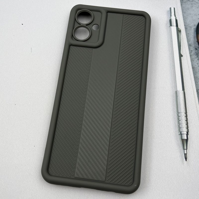 قاب گوشی Galaxy A06 سامسونگ Carbon Case سیلیکونی ایربگ دار ضد ضربه طرح کربن محافظ لنز دار تیتانیوم کد 86435 - Image 2
