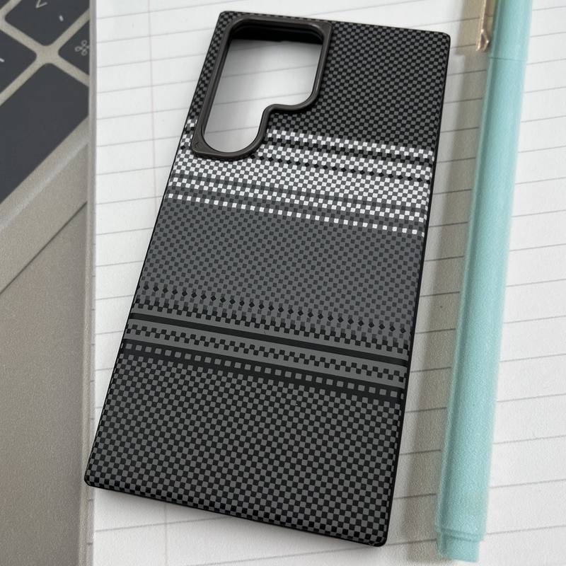 قاب گوشی Galaxy S24 Ultra سامسونگ PROTECTION CASE سیلیکونی طرح کربن رنگی داخل پارچه ای Gold Lense مشکی کد 46991 - Image 2