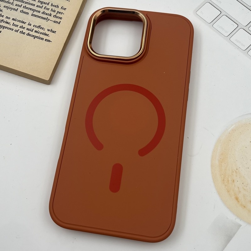 قاب گوشی iPhone 16 Pro Max آیفون Creative Case سیلیکونی پاک کنی مگ سیف اورجینال لنز متال نارنجی کد 56236 - Image 2