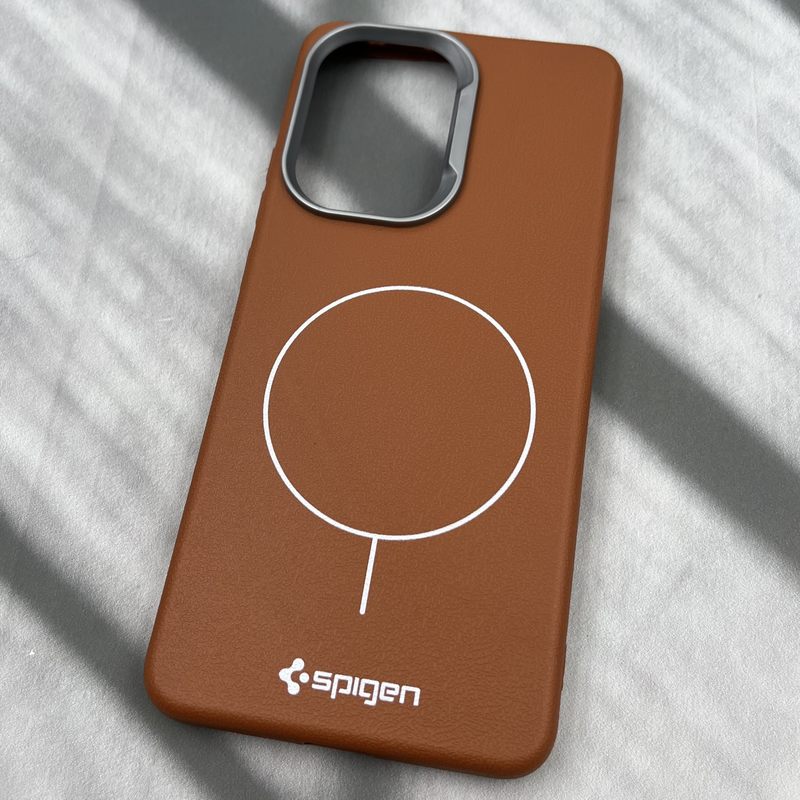 قاب گوشی Poco X7 Pro شیائومی Spigen Case سیلیکونی طرح مگ سیف Magsafe لنز کروم عسلی کد 22091 - Image 2